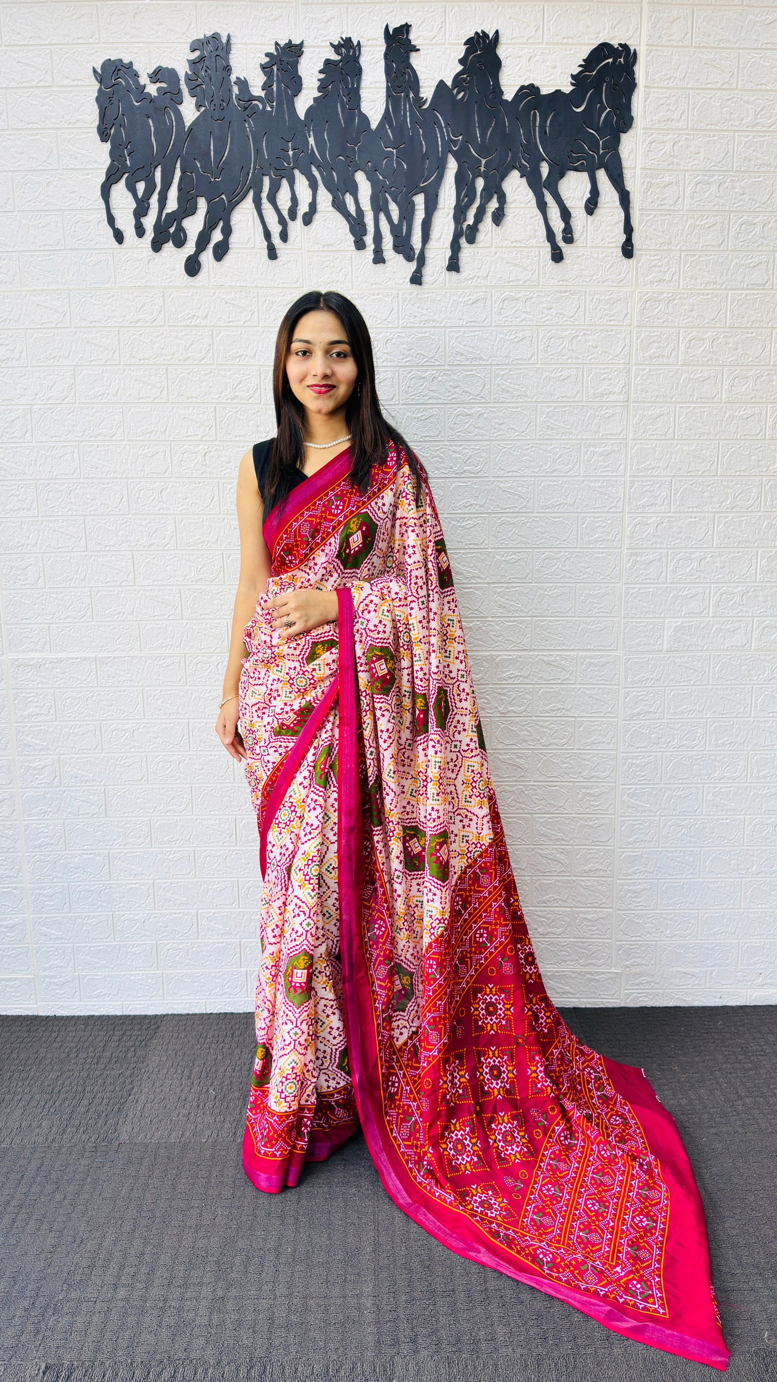 Traditional Patola Print Heavy Mul Cotton Saree with Unstitched Blouse Piece