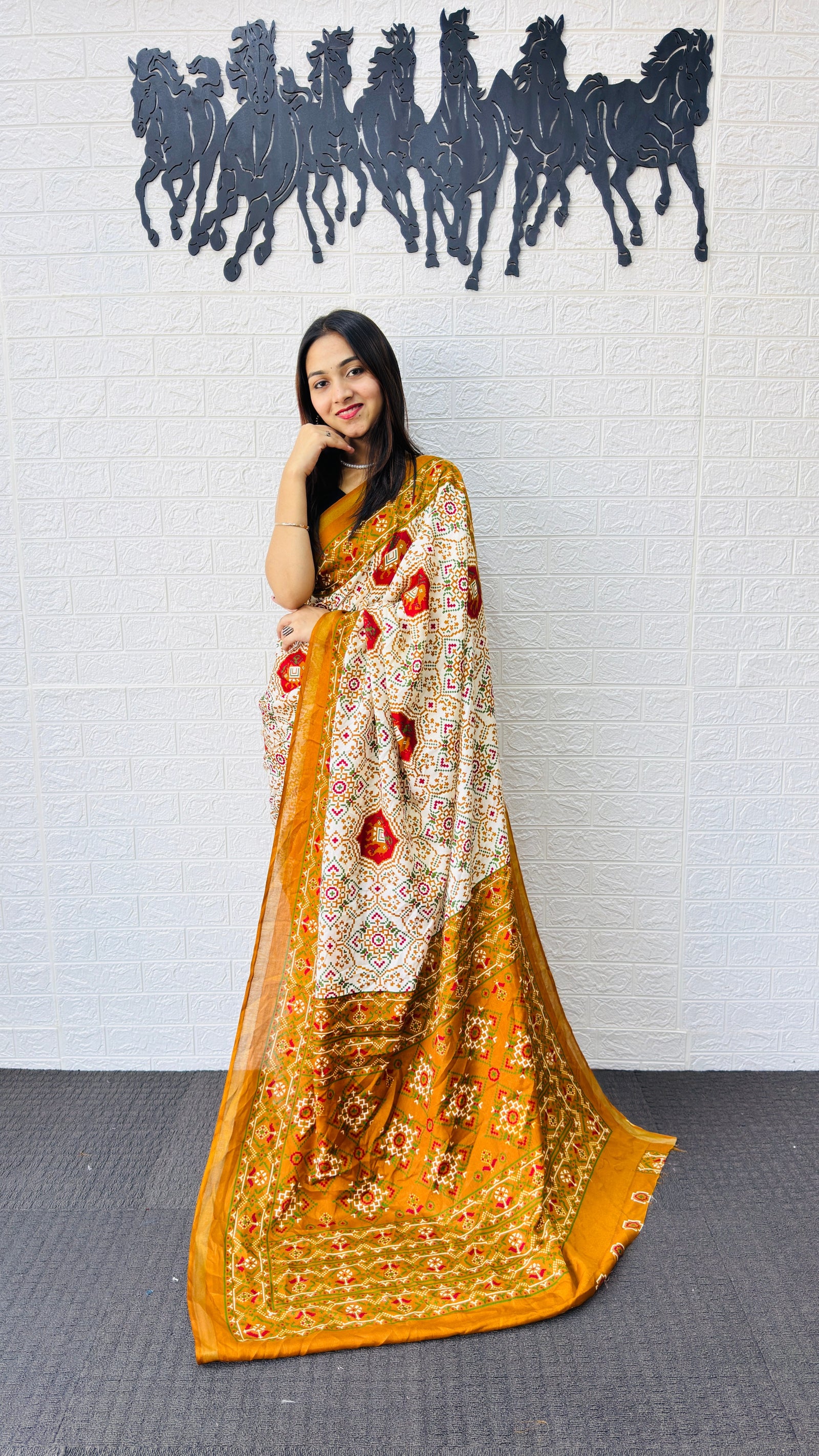 Traditional Patola Print Heavy Mul Cotton Saree with Unstitched Blouse Piece