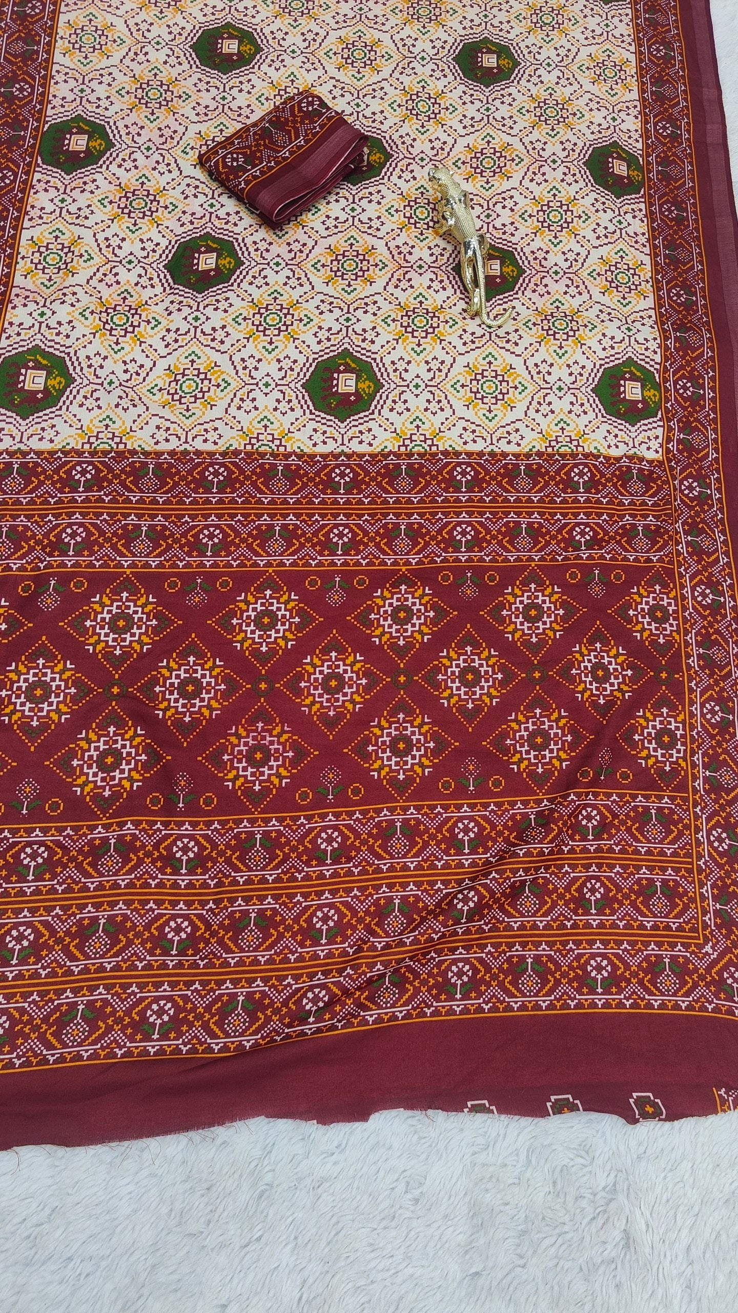 Traditional Patola Print Heavy Mul Cotton Saree with Unstitched Blouse Piece