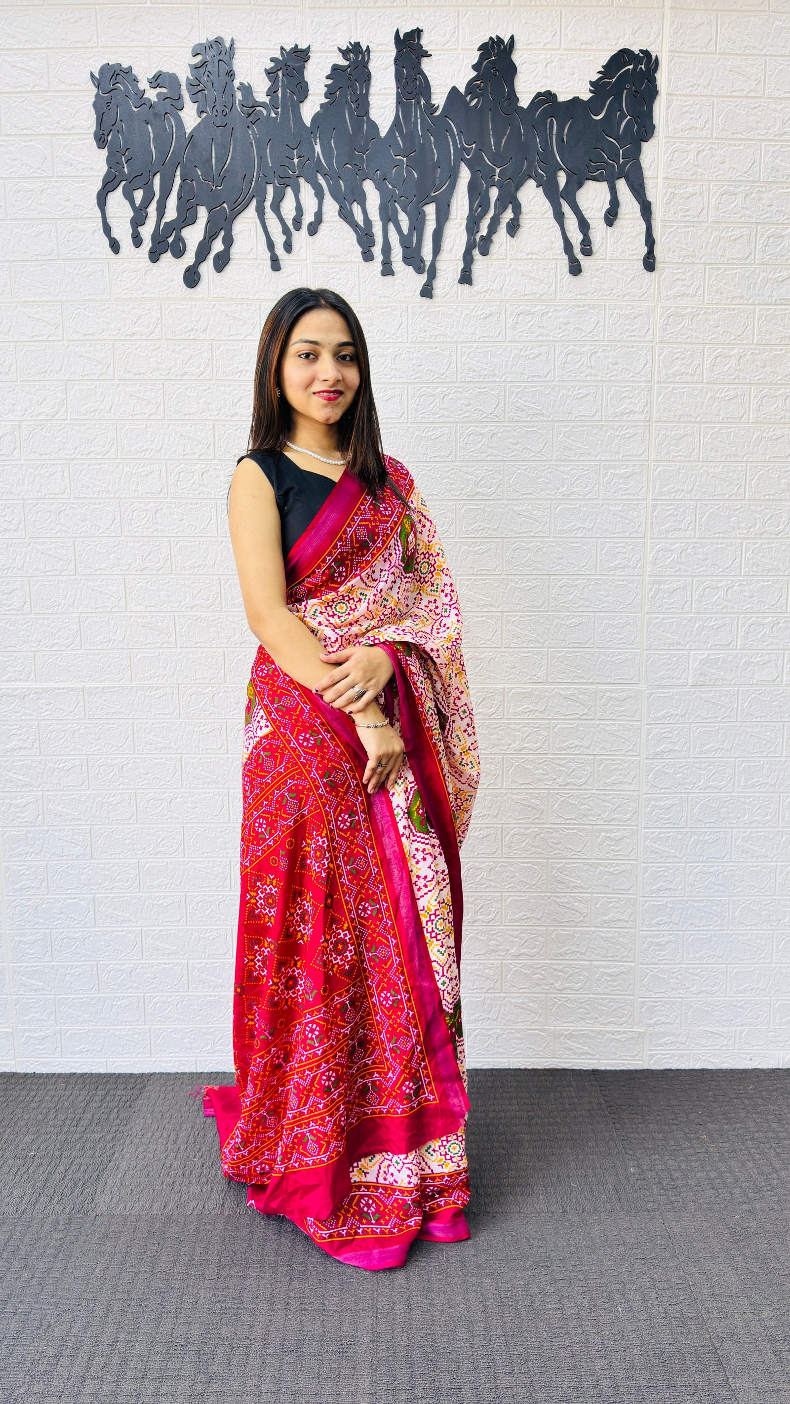 Traditional Patola Print Heavy Mul Cotton Saree with Unstitched Blouse Piece