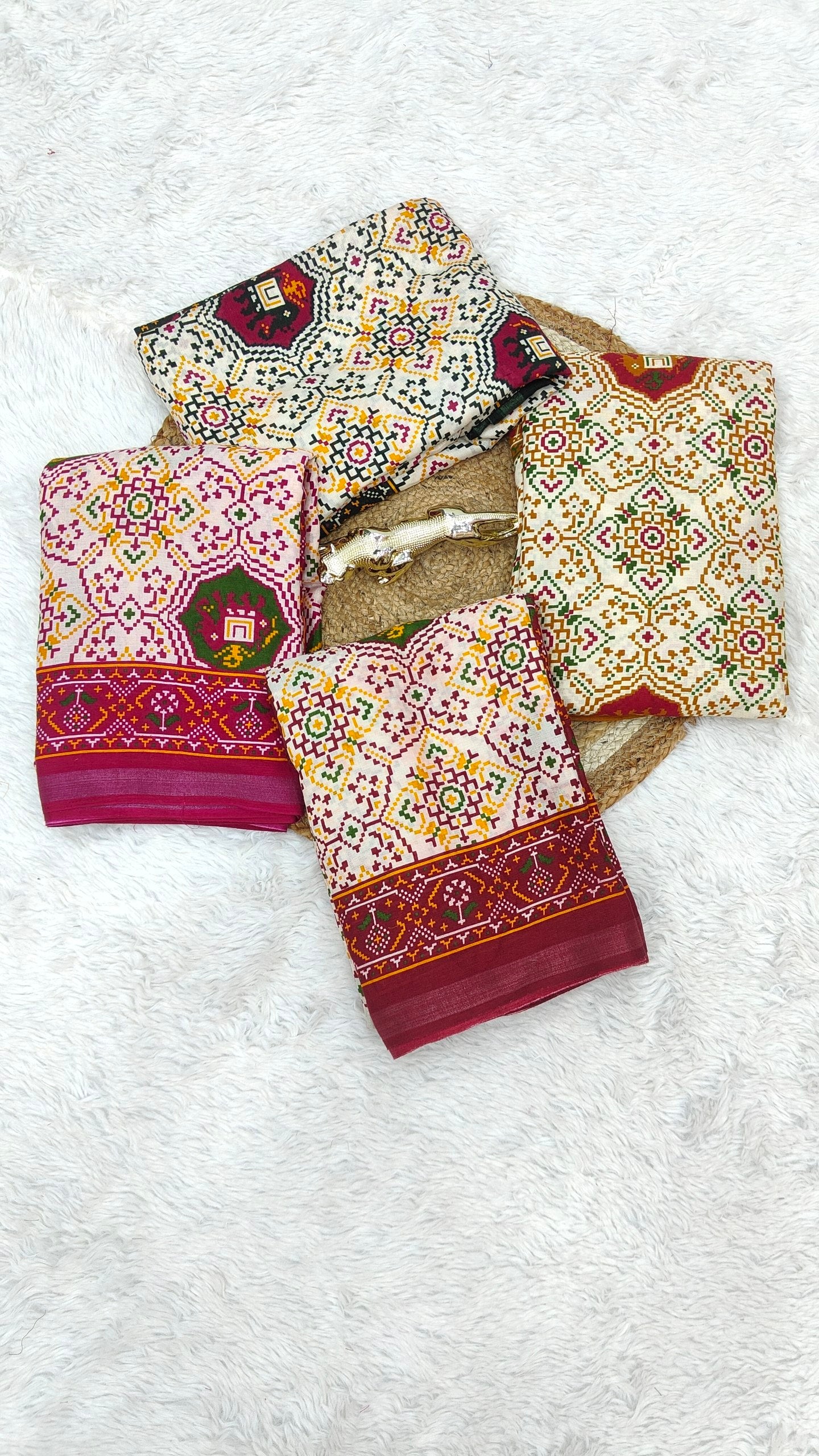 Traditional Patola Print Heavy Mul Cotton Saree with Unstitched Blouse Piece