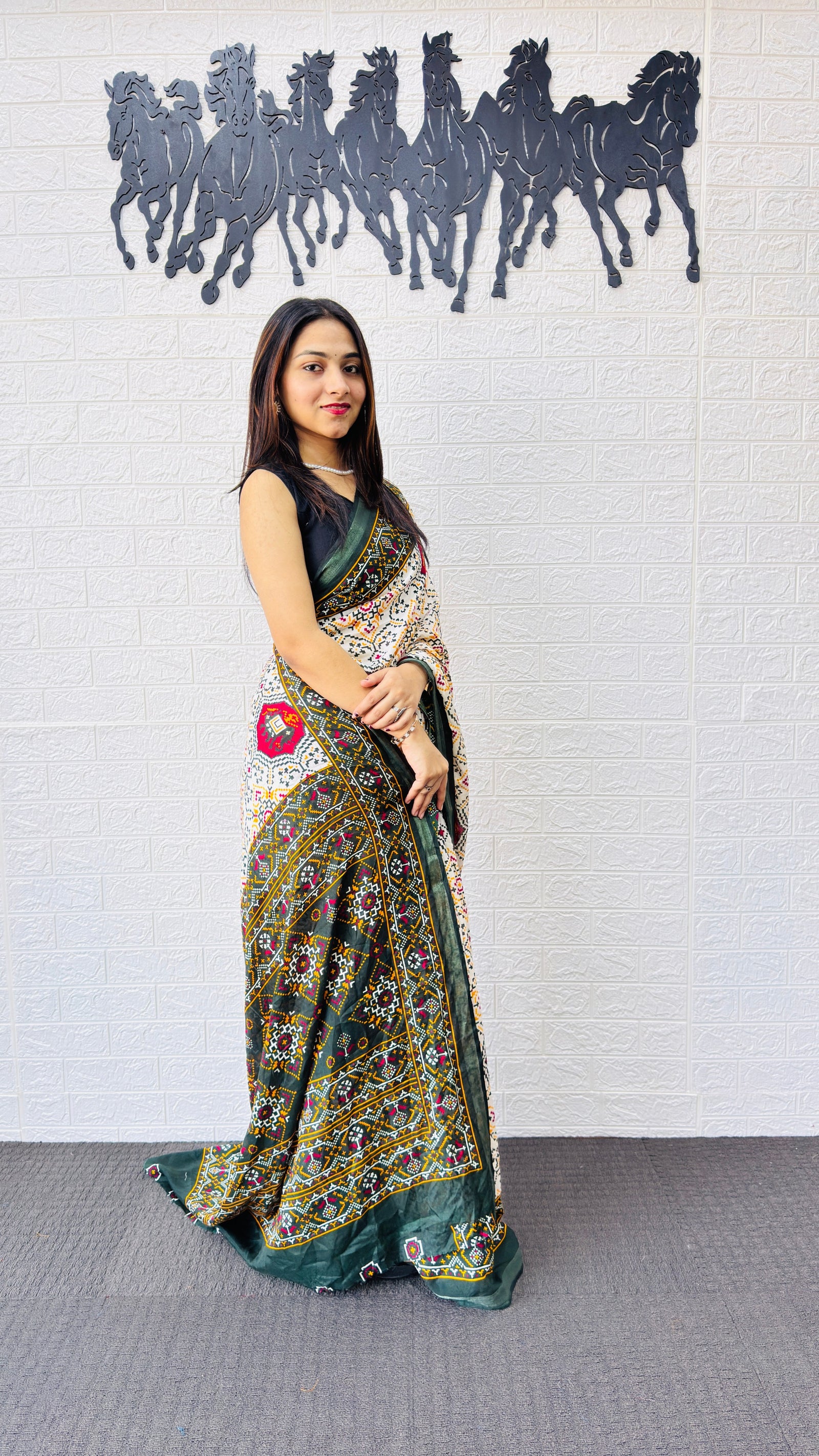 Traditional Patola Print Heavy Mul Cotton Saree with Unstitched Blouse Piece