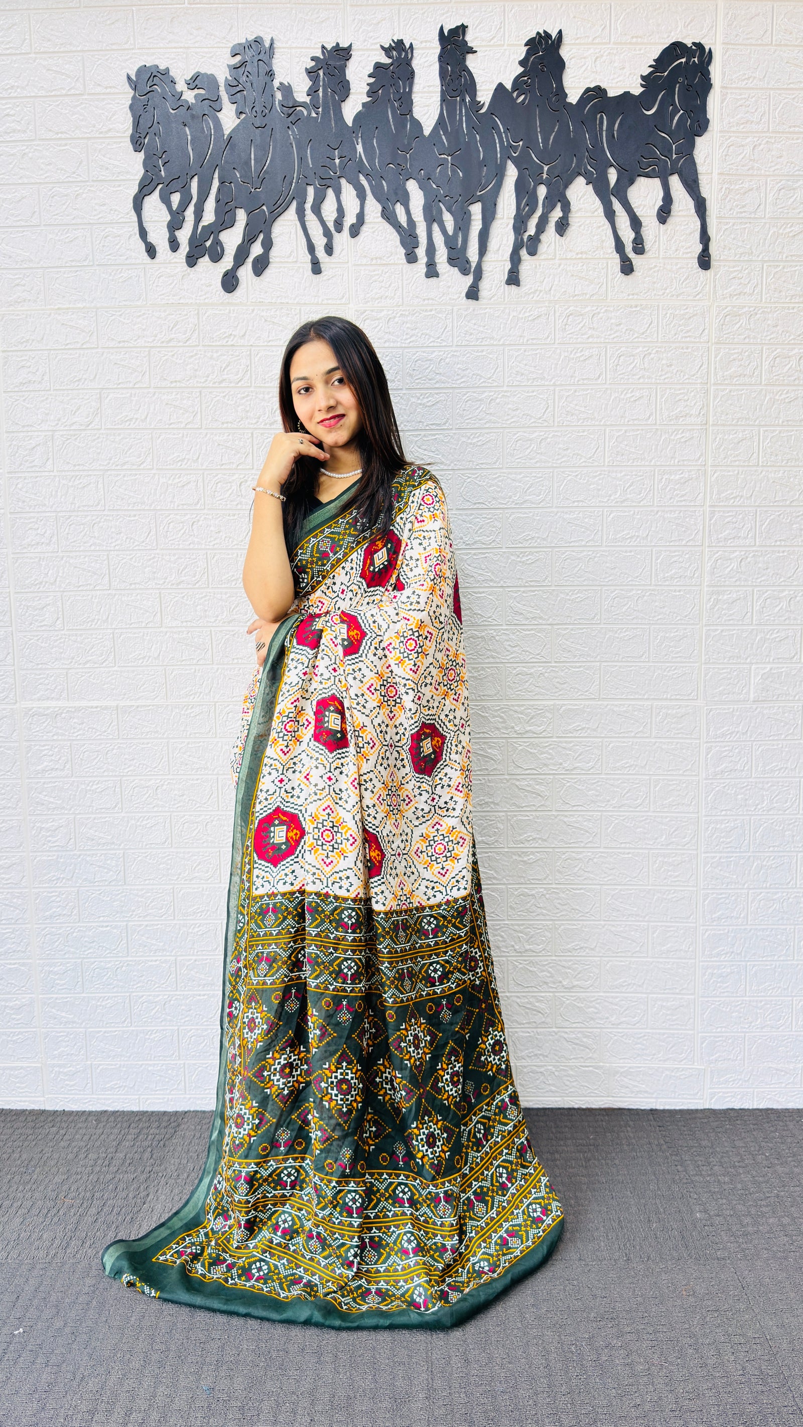 Traditional Patola Print Heavy Mul Cotton Saree with Unstitched Blouse Piece