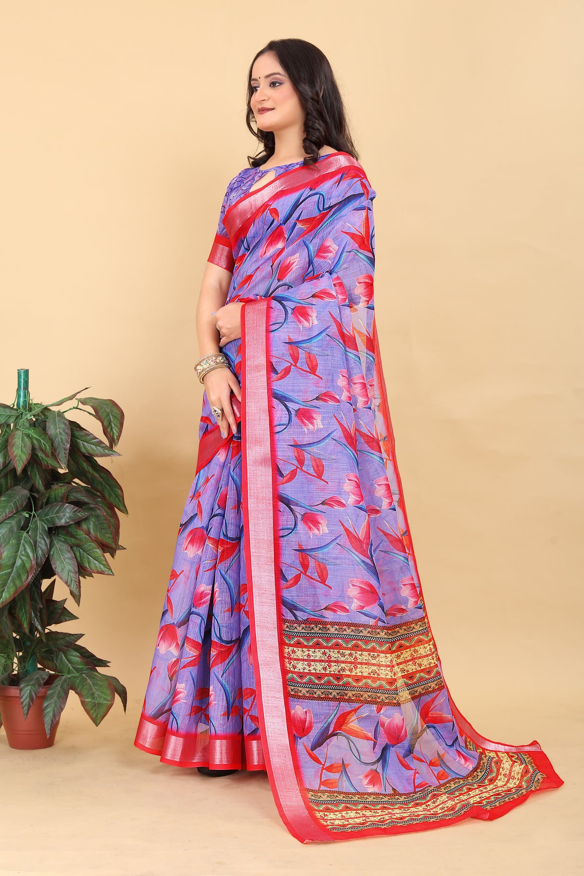 Premium Printed Unique Design Saree with Blouse Piece