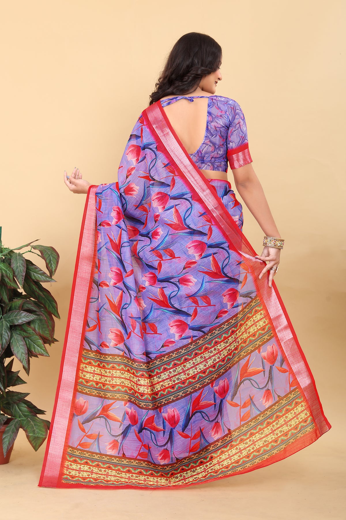Premium Printed Unique Design Saree with Blouse Piece