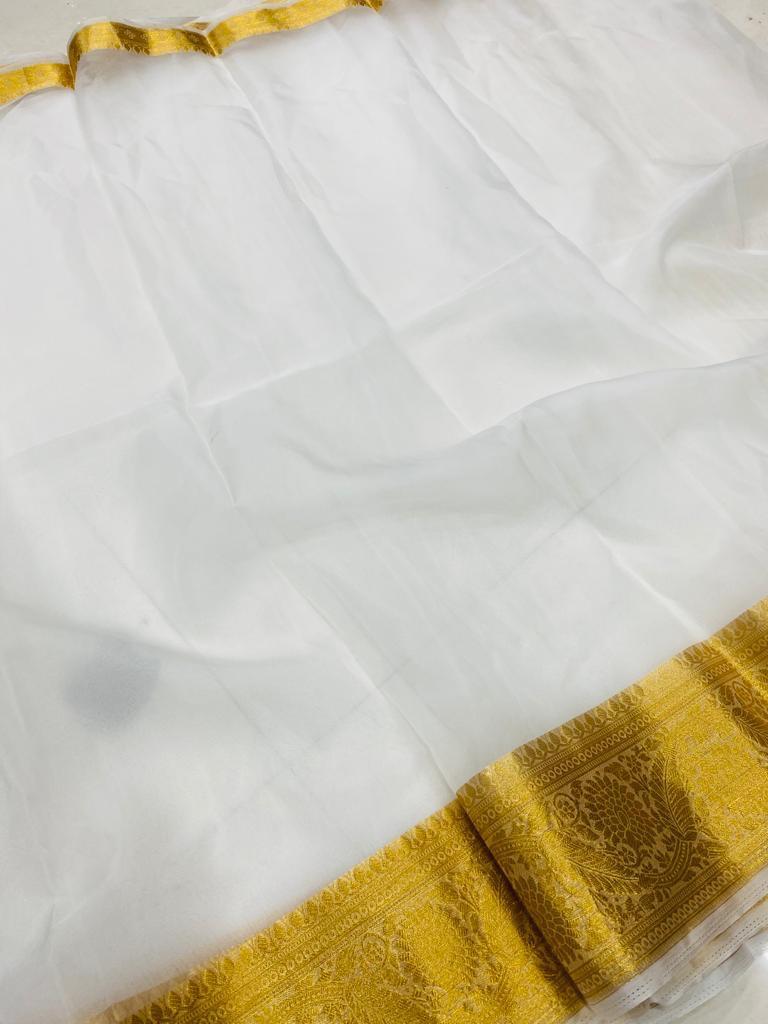 Traditional Kerala Kasavu Saree with Golden Border